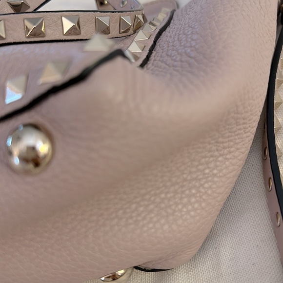 MINI ROCKSTUD GRAINY CALFSKIN bag - Picture 8 of 16